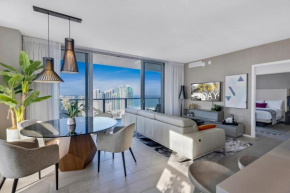 Hyde Beach House #3002 - Luxury 2-Bedroom. Gorgeous view. Resort amenities. Rooftop pool / Hot tub / Tennis court. Minutes to the ocean.